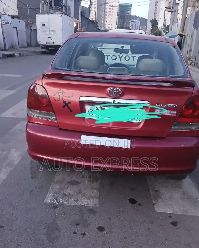 Toyota Platz 2005 Red