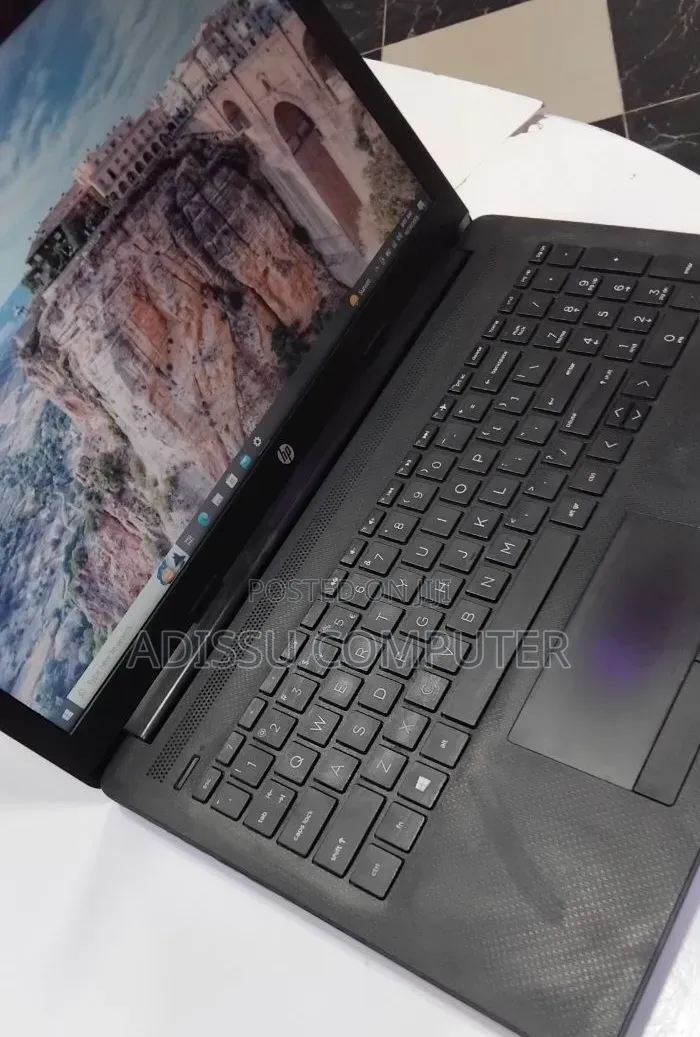 New Laptop HP Stream Notebook 8GB Intel Core i7 SSD 1T