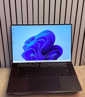New Laptop Dell XPS 15 16GB Intel Core i5 SSD 512GB