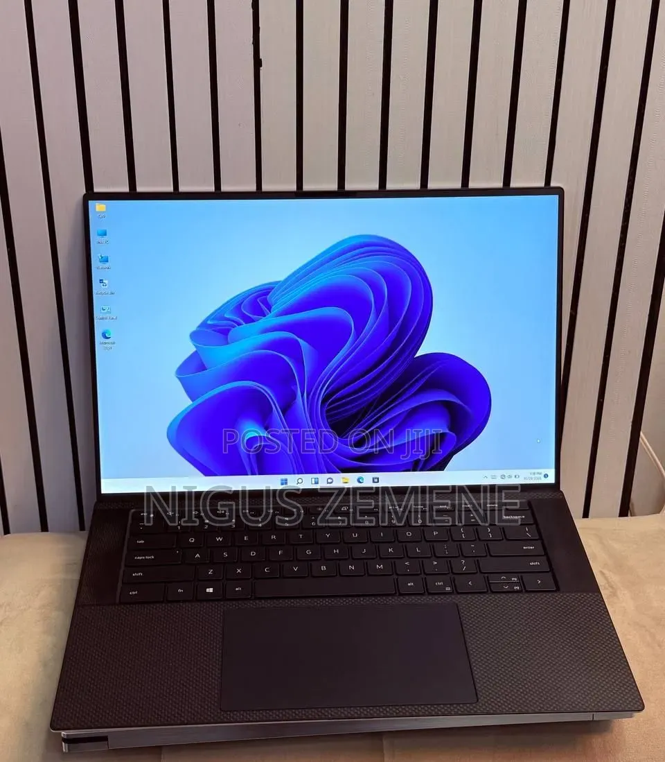 New Laptop Dell XPS 15 16GB Intel Core i5 SSD 512GB