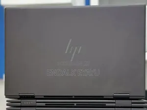 New Laptop HP Envy x360 8GB AMD Ryzen 5 SSD 1T