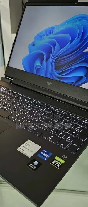 New Laptop HP Victus 15 16GB Intel Core i7 SSD 512GB