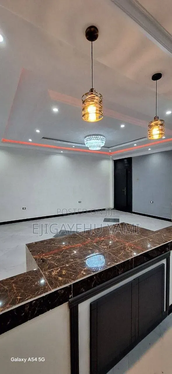 Furnished 3bdrm Condo in Condominium, Bole for sale
