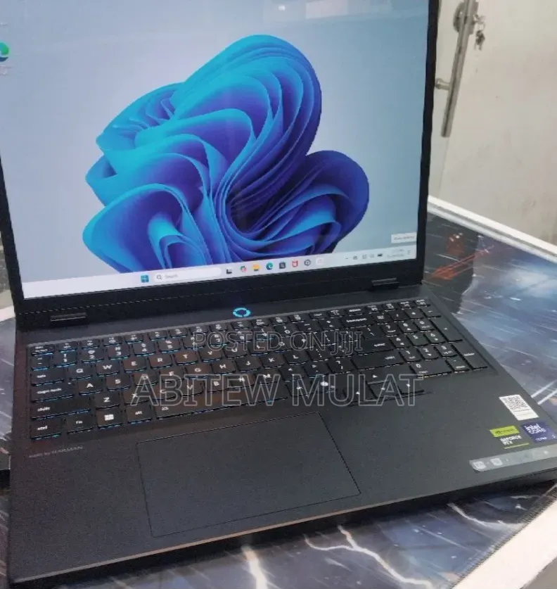 New Laptop Lenovo Legion 5 32GB Intel Core Ultra 7 SSD 1T