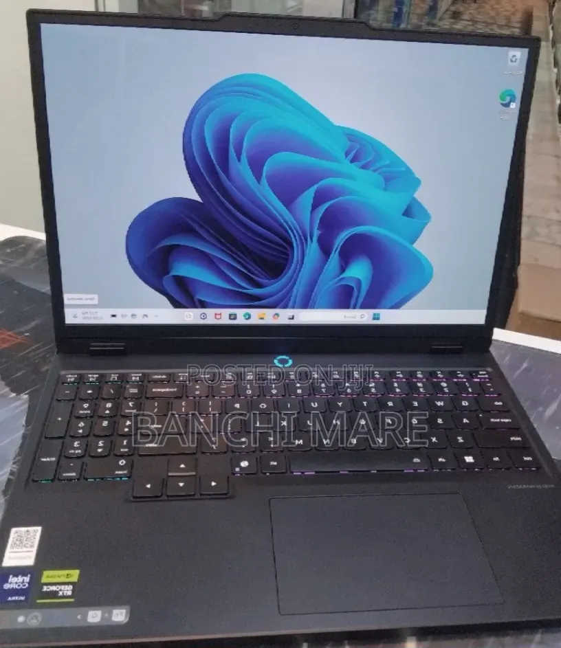 New Laptop Lenovo Legion 5 32GB Intel Core Ultra 7 SSD 1T