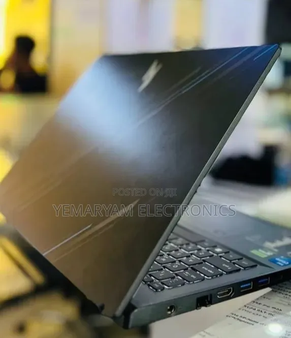 New Laptop Acer Nitro V 15 16GB Intel Core i7 SSD 512GB