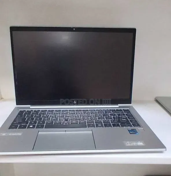 New Laptop HP EliteBook 840 G8 16GB Intel Core i7 SSD 512GB