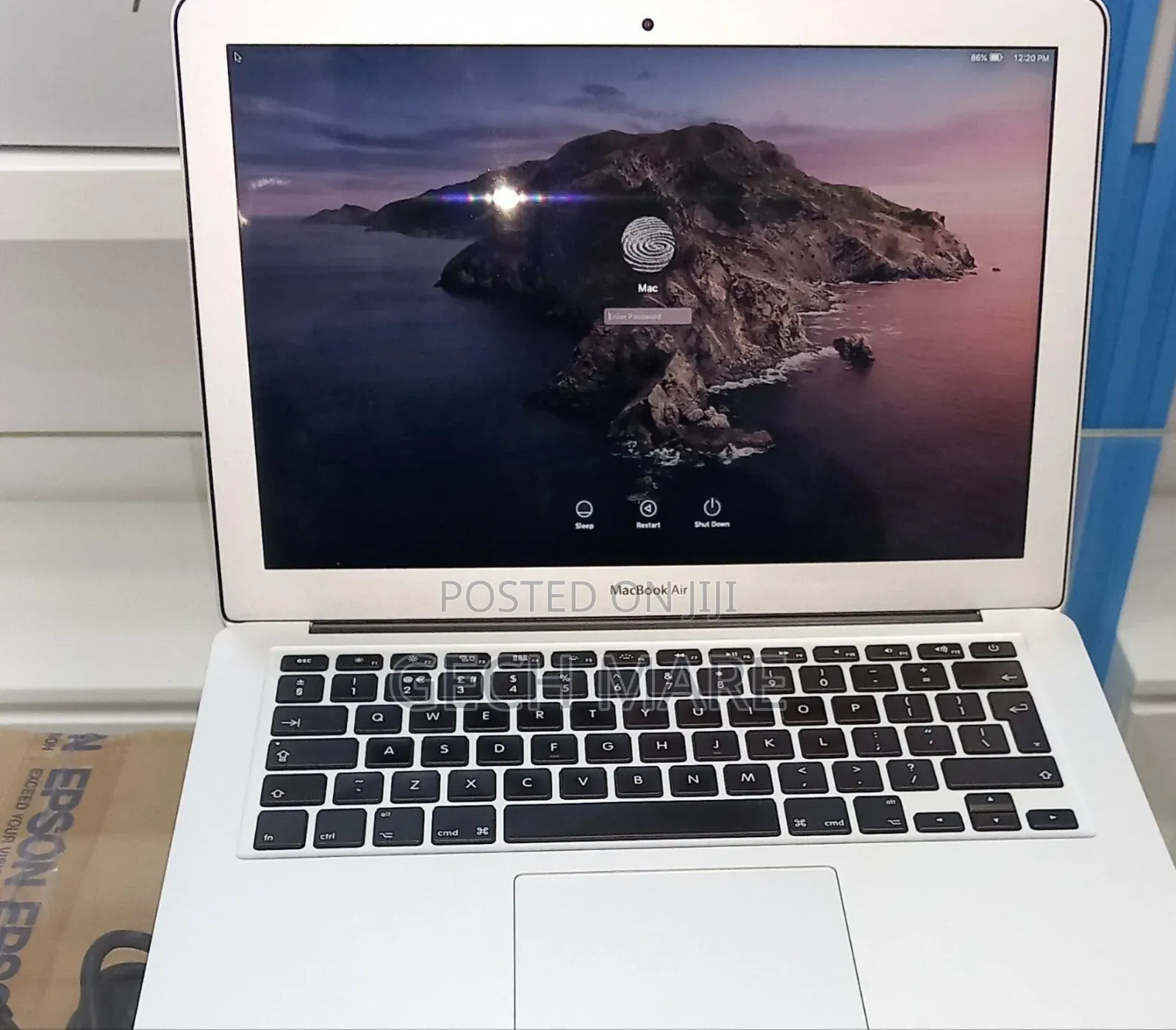 New Laptop Apple MacBook Air 2012 4GB Intel Core i5 SSD 128GB