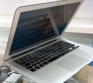 New Laptop Apple MacBook Air 2012 4GB Intel Core i5 SSD 128GB
