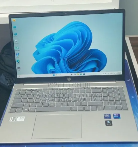 New Laptop HP Stream Notebook 16GB Intel Core i7 SSD 1T