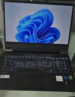 New Laptop HP Victus 15 16GB Intel Core i7 SSD 512GB