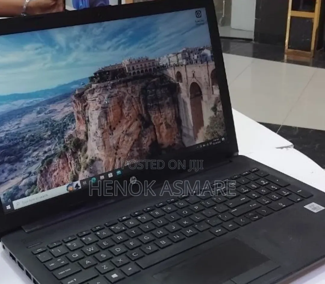 New Laptop HP Stream Notebook 8GB Intel Core i7 HDD 1T