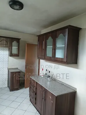 16bdrm Apartment in Yeka for rent