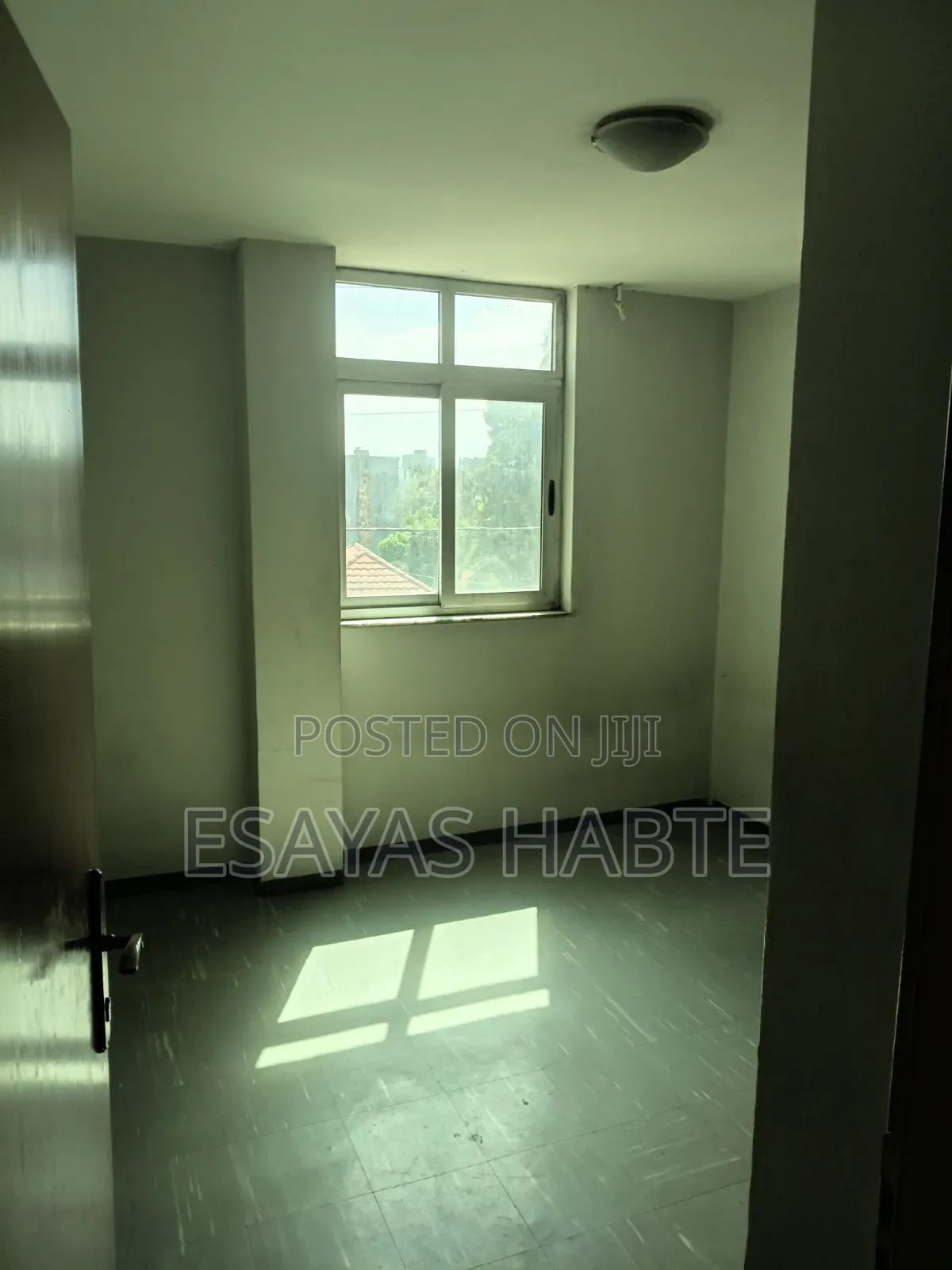 16bdrm Apartment in Yeka for rent