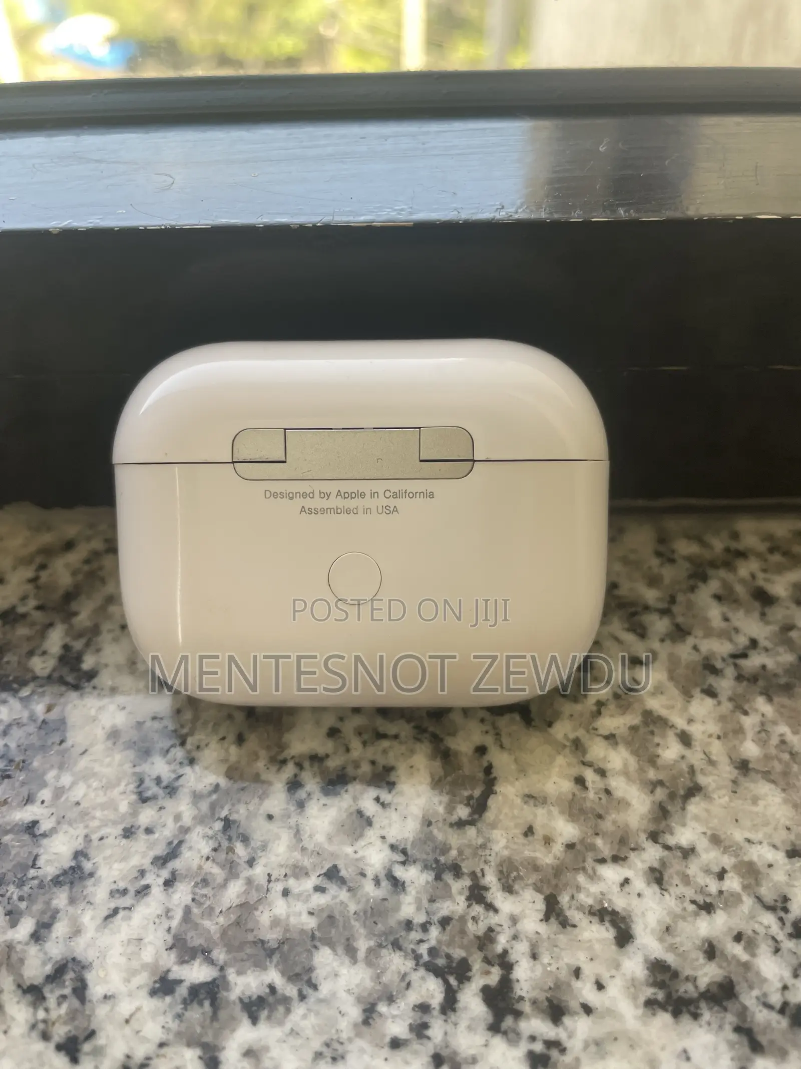 Apple AirPods