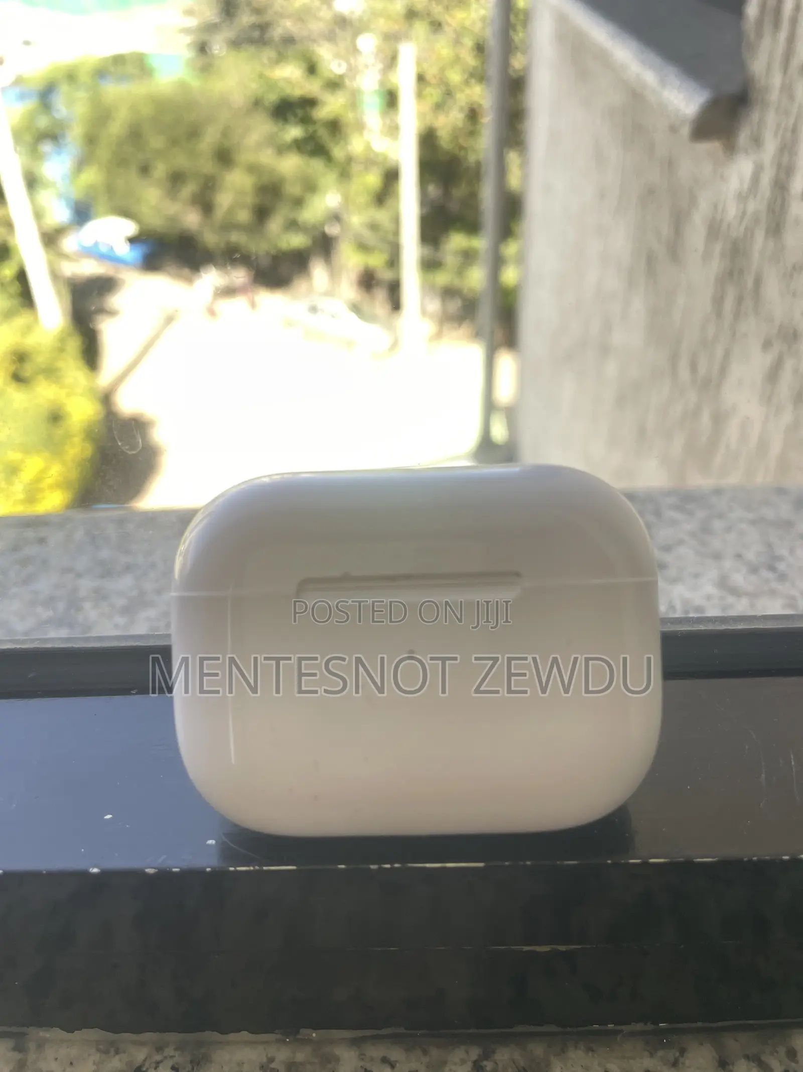 Apple AirPods