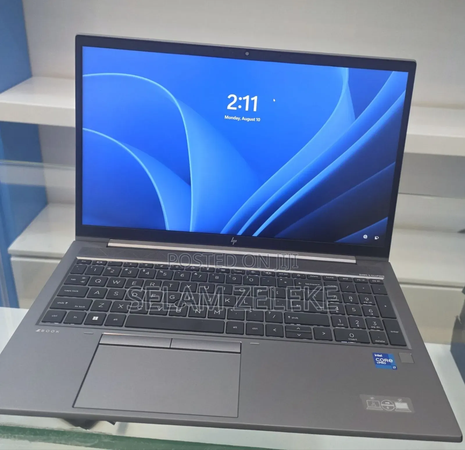 New Laptop HP ZBook Firefly G8 16GB Intel Core i5 SSD 512GB