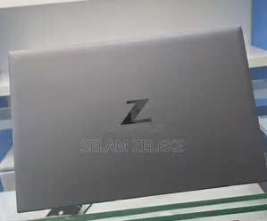 New Laptop HP ZBook Firefly G8 16GB Intel Core i5 SSD 512GB