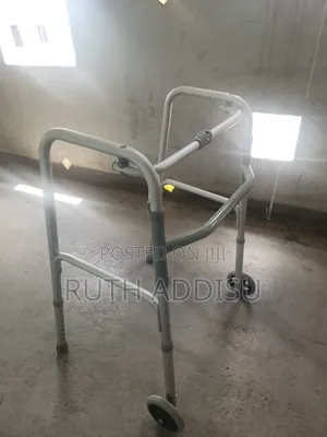 Walker Medical肢軟walking Frame軟件walker Medical考生walker With Wheels New