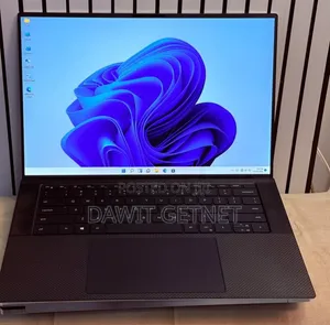 New Laptop Dell XPS 15 16GB Intel Core i7 SSD 512GB
