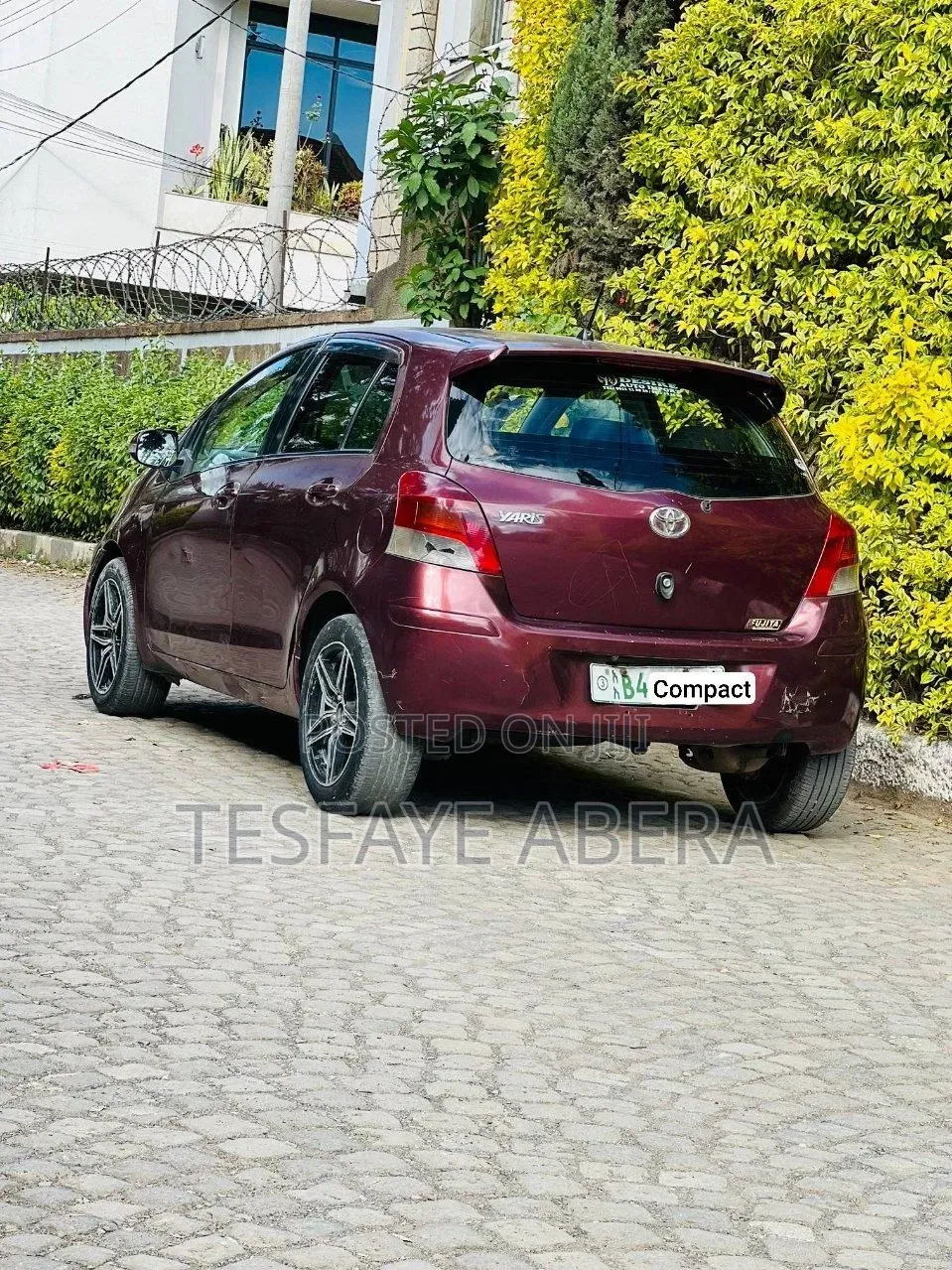 Toyota Yaris 2010 Burgundy