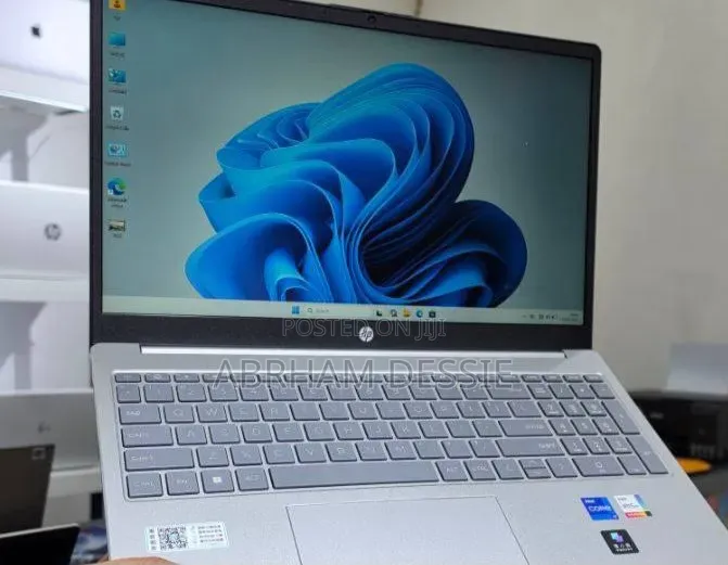 New Laptop HP Stream Notebook 16GB Intel Core i7 SSD 1T