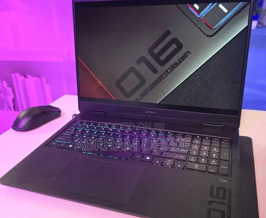 New Laptop HP 32GB AMD Ryzen 9 SSD 1T