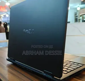 New Laptop HP 32GB AMD Ryzen 9 SSD 1T