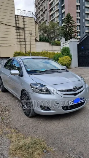 Toyota Yaris 2005 Silver