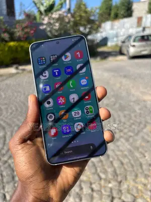 New Samsung Galaxy S25 256 GB Green