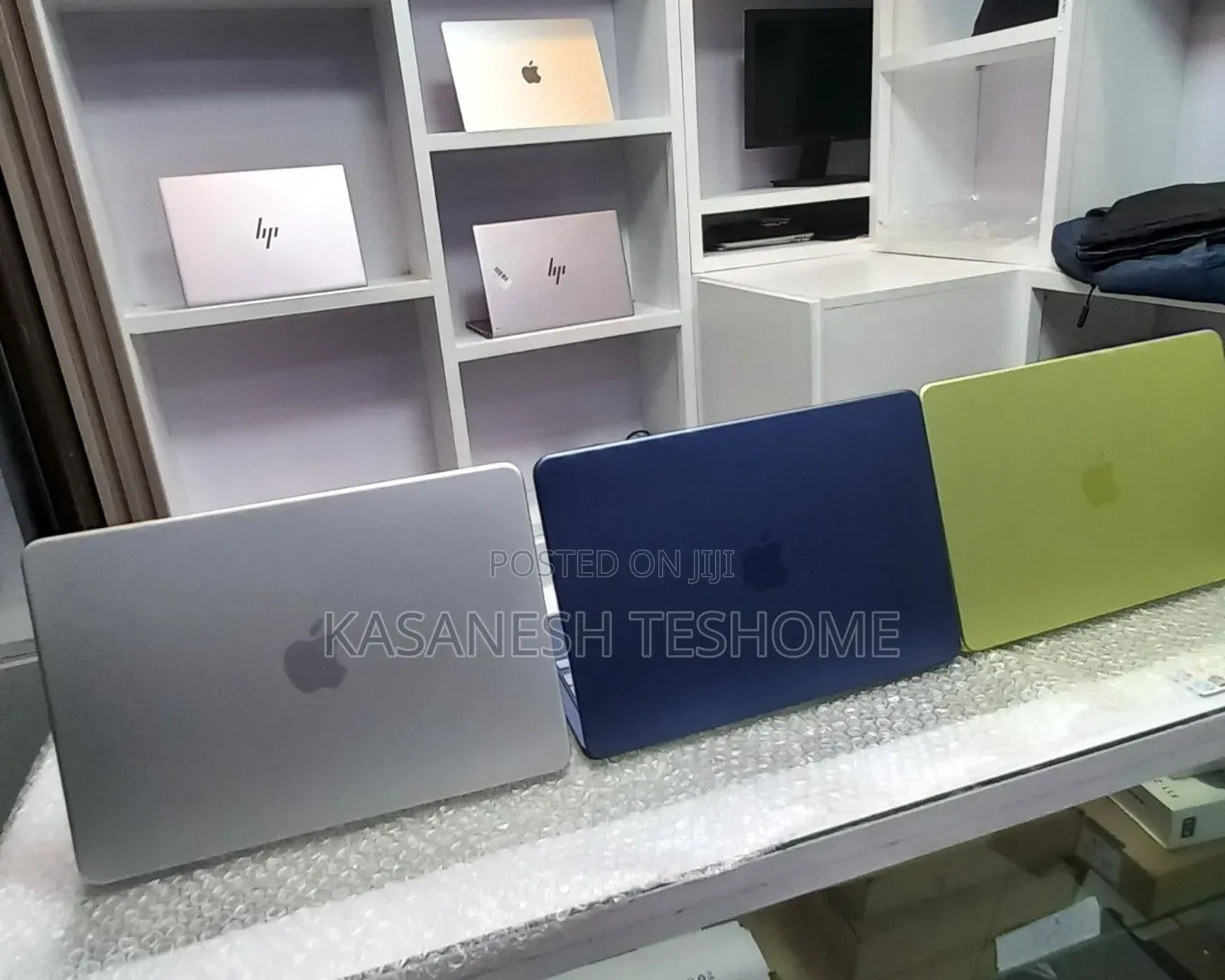 New Laptop Apple MacBook Air 2026 M5 8GB Intel Core i7 SSD 256GB