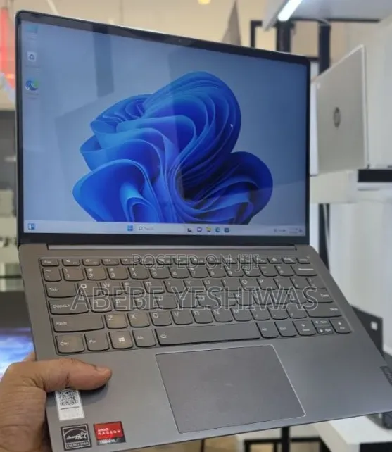 New Laptop Lenovo IdeaPad 1 16GB AMD Ryzen 7 SSD 512GB