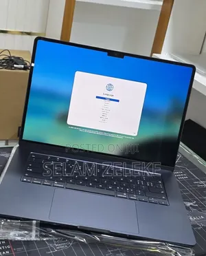 New Laptop Apple MacBook Air 2026 M5 16GB Apple M5 SSD 512GB