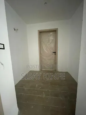 2bdrm Apartment in ኢሶል, Bole for sale