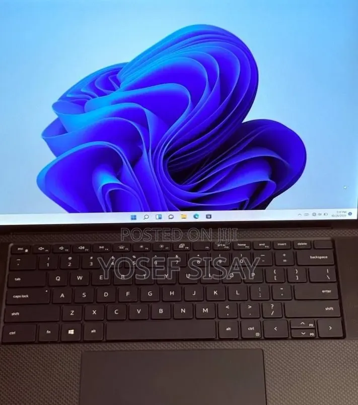 New Laptop Dell 16GB Intel Core i7 SSD 512GB
