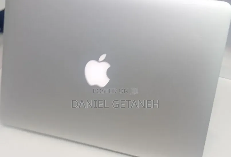 New Laptop 8GB Intel Core i5 SSD 256GB