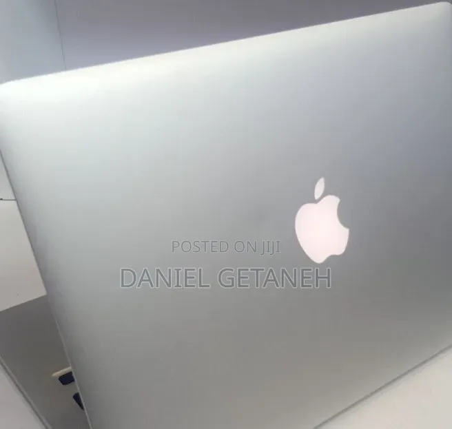 New Laptop 8GB Intel Core i5 SSD 256GB