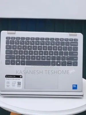 New Laptop HP OmniBook 5 Flip 16GB Intel Core i7 SSD 512GB