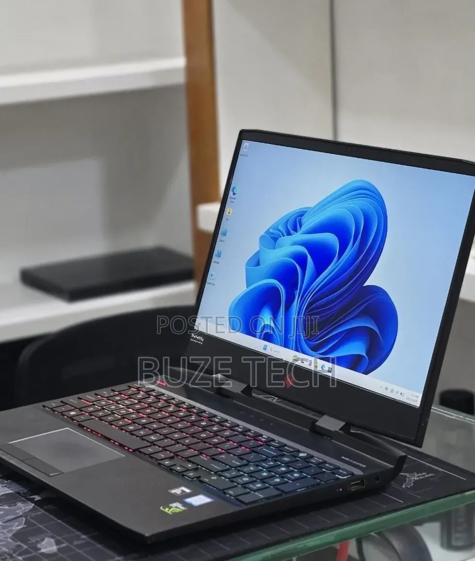 New Laptop HP 16GB Intel Core i7 HDD+SSD 128GB