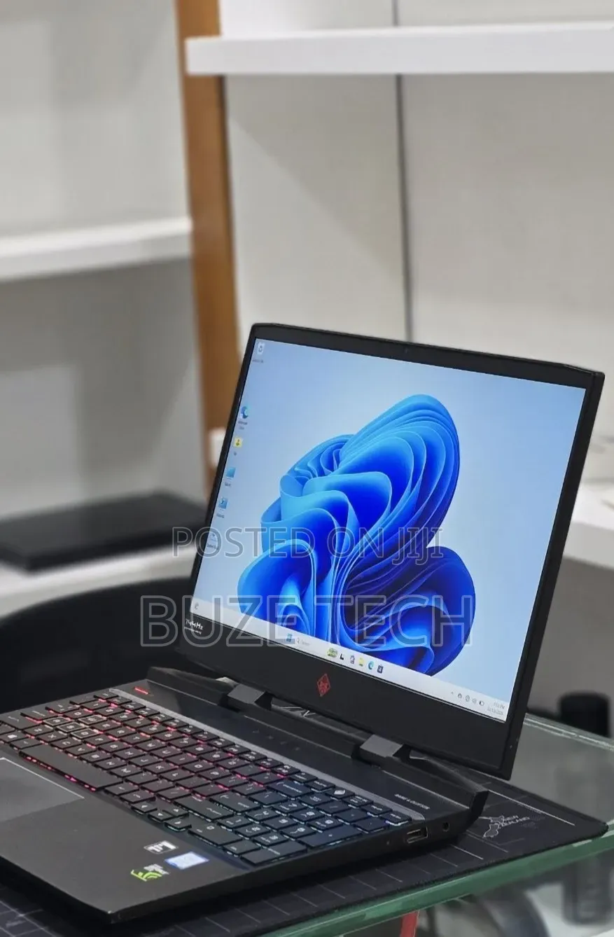 New Laptop HP 16GB Intel Core i7 HDD+SSD 128GB