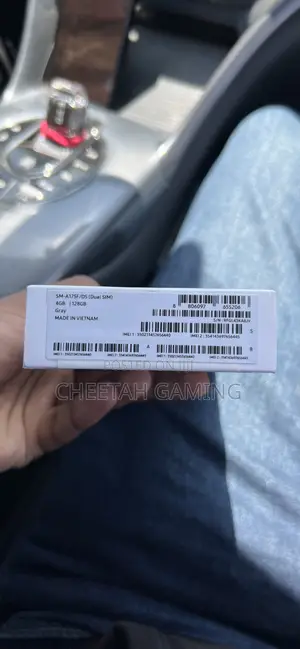 New Samsung Galaxy A17 128 GB Gray