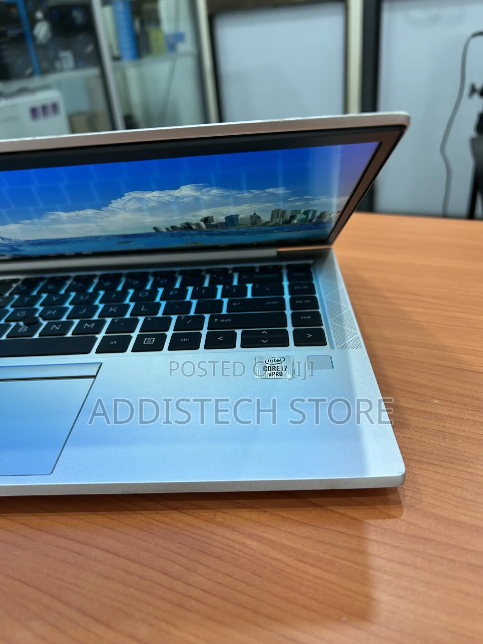 New Laptop HP EliteBook 840 G7 16GB Intel Core i7 SSD 512GB