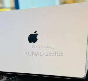 New Laptop Apple MacBook 32GB Apple M1 SSD 1T