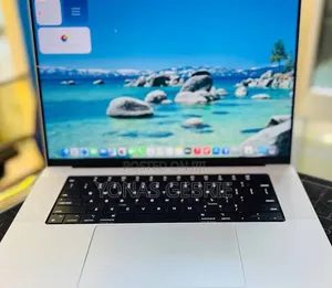 New Laptop Apple MacBook 32GB Apple M1 SSD 1T
