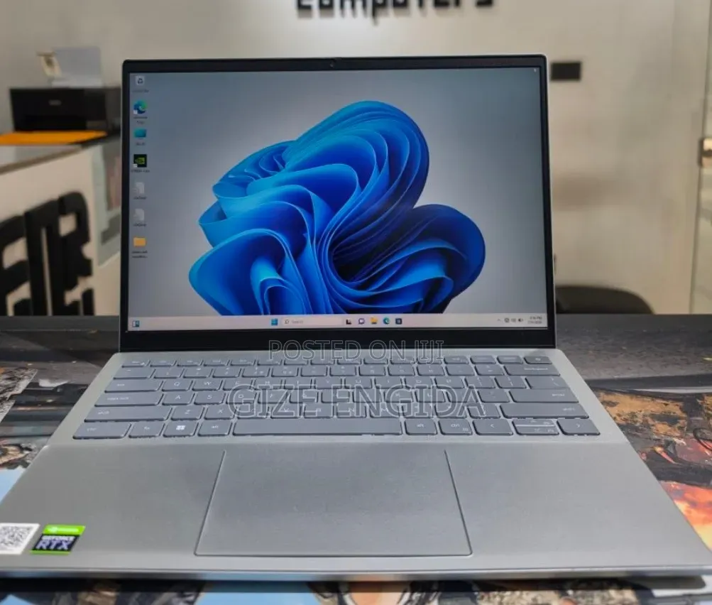 New Laptop Dell Inspiron 15 16GB Intel Core i7 SSD 512GB