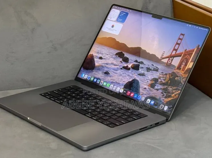 New Laptop Apple MacBook Pro 2021 M1 Max 32GB Apple M1 Pro SSD 1T