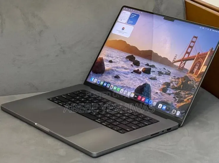 New Laptop Apple MacBook Pro 2021 M1 Max 32GB Apple M1 Pro SSD 1T