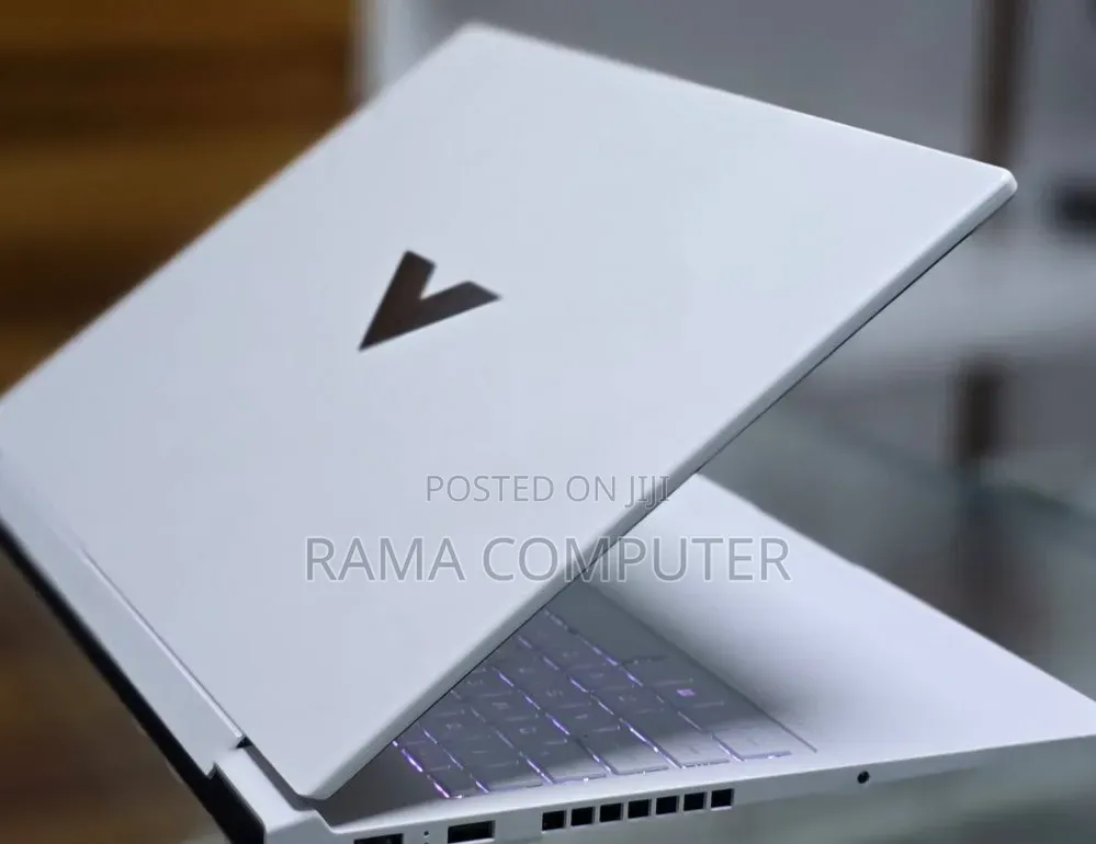 New Laptop HP Victus 16 16GB AMD Ryzen 7 SSD 1T
