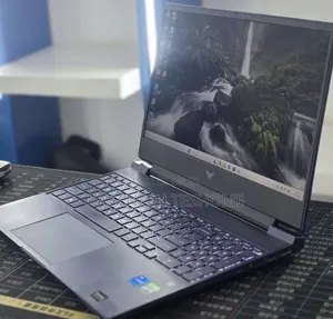 New Laptop Vinovo NX-725 16GB Intel Core i5 SSD 512GB