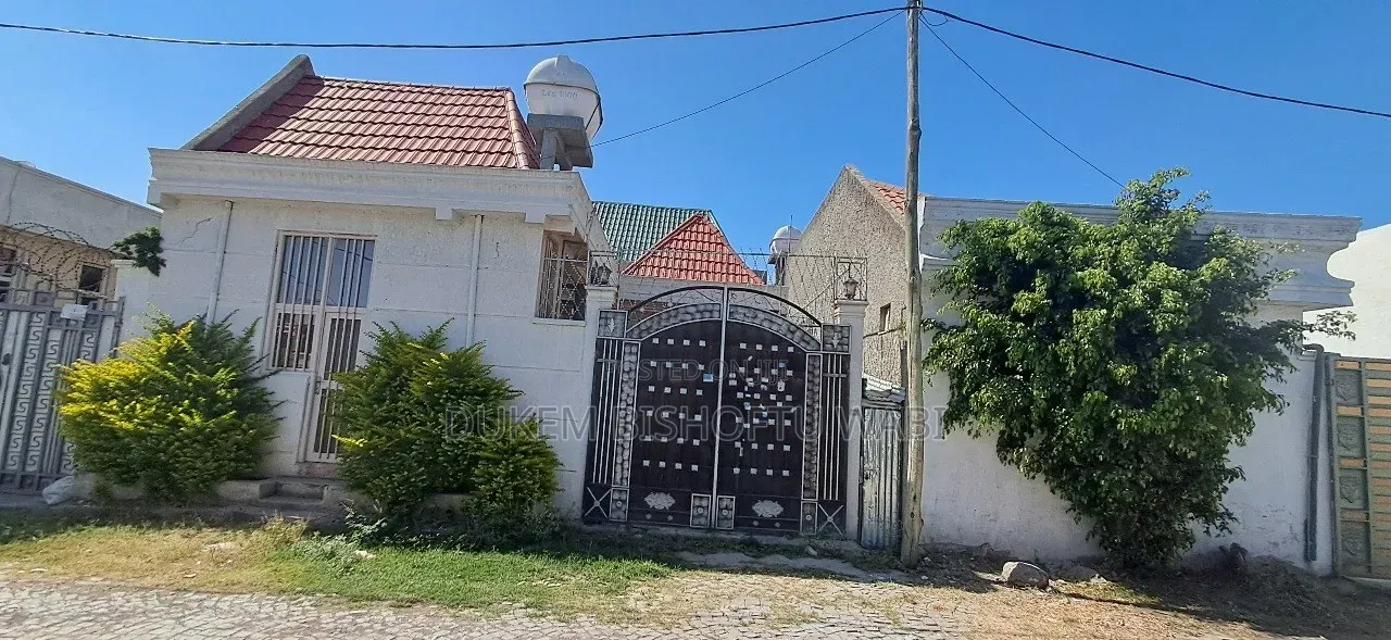 Furnished 7bdrm House in Dukem Bishoftu, East Shewa for sale